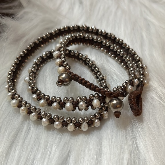 Pearl with silver wrap bracelet - Picture 3 of 3